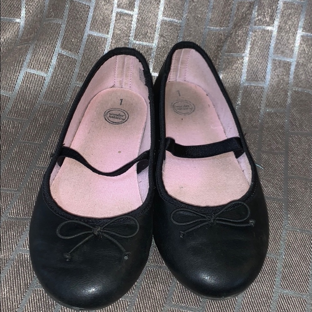 Black Ballet Flats